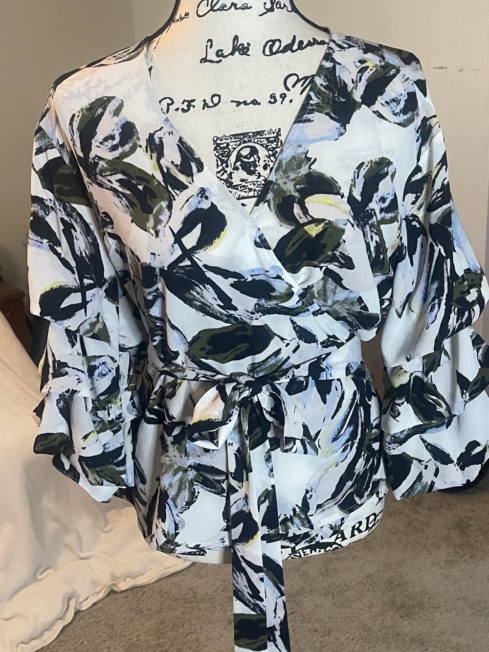 BAR 111- Floral Abstract Wrap Top in White, Navy & Olive